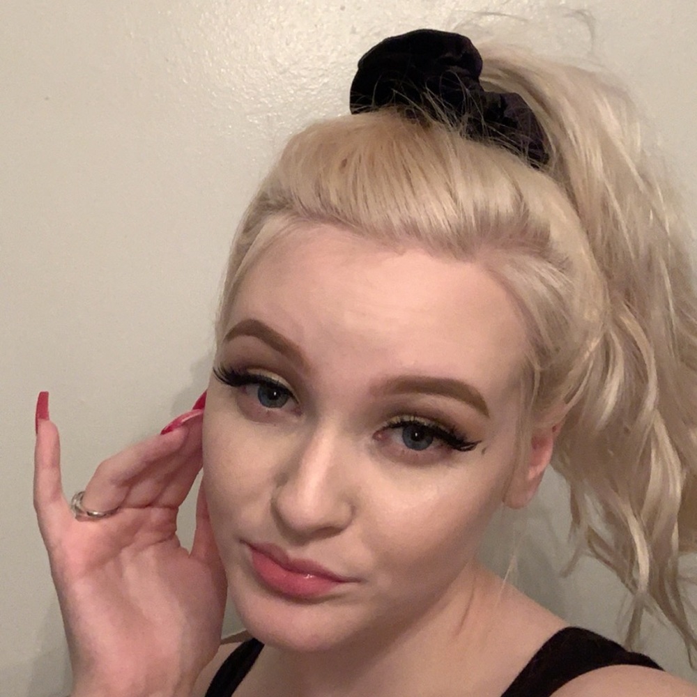 Meet your Posher, Kenna